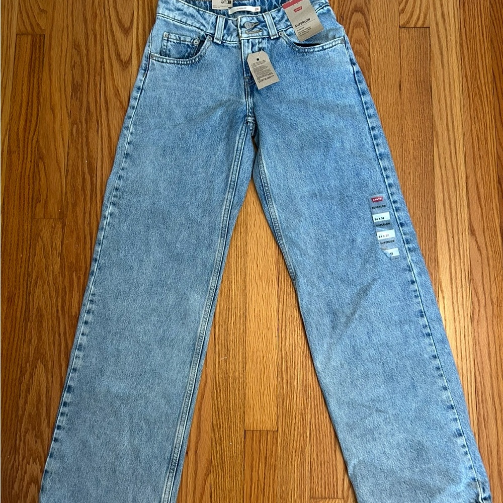 Levi’s Women’s Low-Rise Superlow Jeans Size 24, Length 32